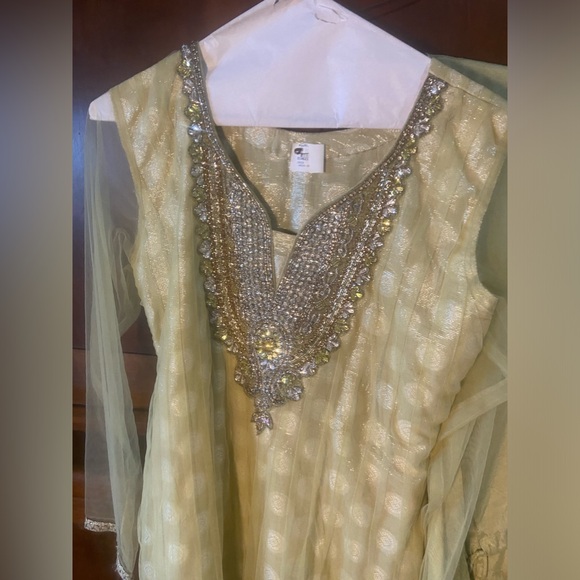 Tunic and Pants From India - Picture 15 of 16